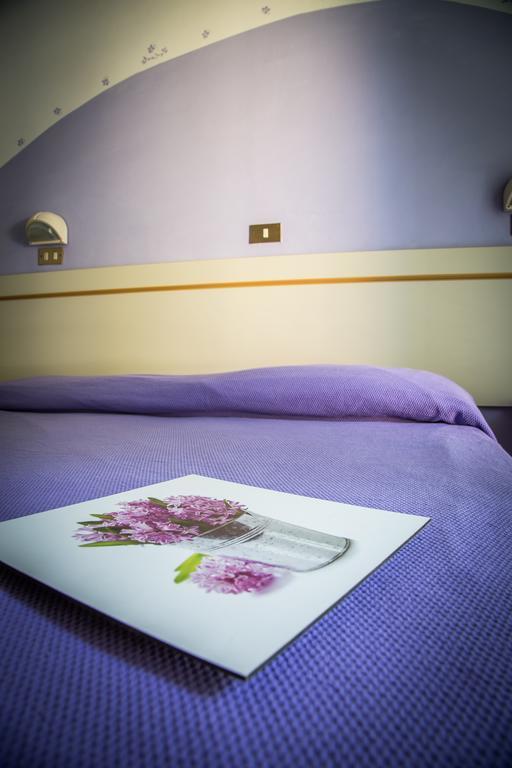 Hotel Doria Bellaria-Igea Marina Phòng bức ảnh
